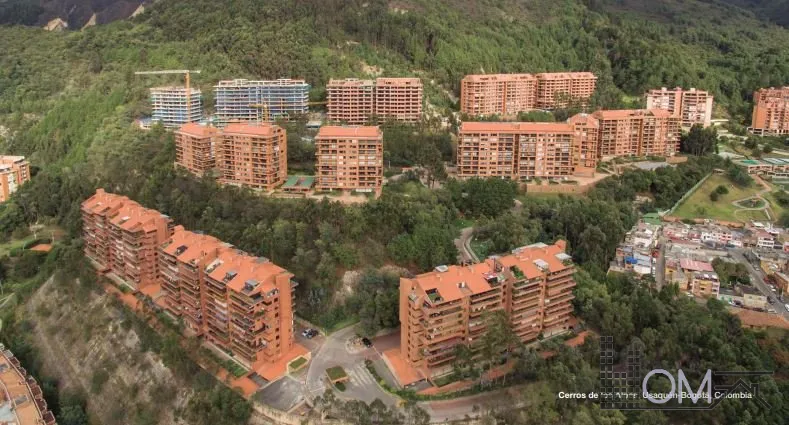 Vendo Apartamento en Cerros de los Alpes - Usaquén, 307 m² (FR)